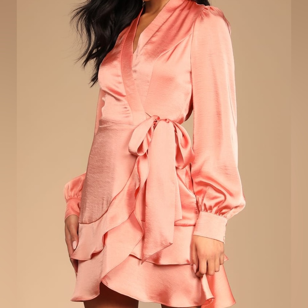 NWT Lulu’s Mini Wrap Dress